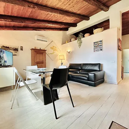 Апартаменты Sea View 2br Parking Wifi 5min Porto Cervo, Baja Sardinia, Poltu Quatu 4pax